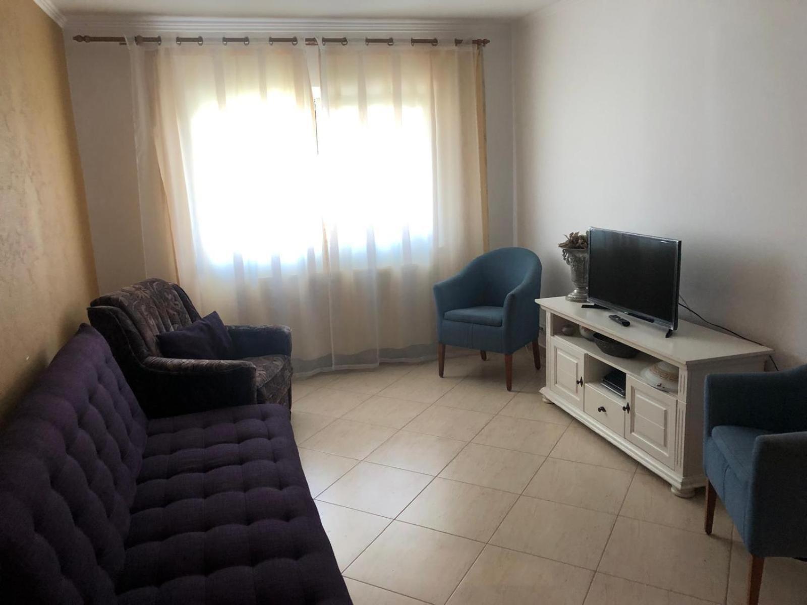 Apartament Cu 3 Camere La Poala Muntilor Fagaras ビクトリア エクステリア 写真